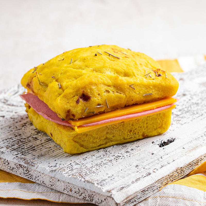 Dana Jambonlu Focaccia